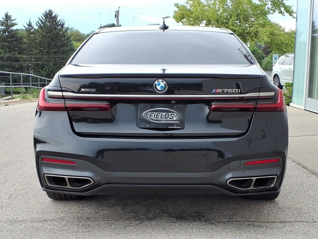 Used 2020 BMW M760i xDrive w/ Luxury Rear Seating Package AWD/4WD image 4