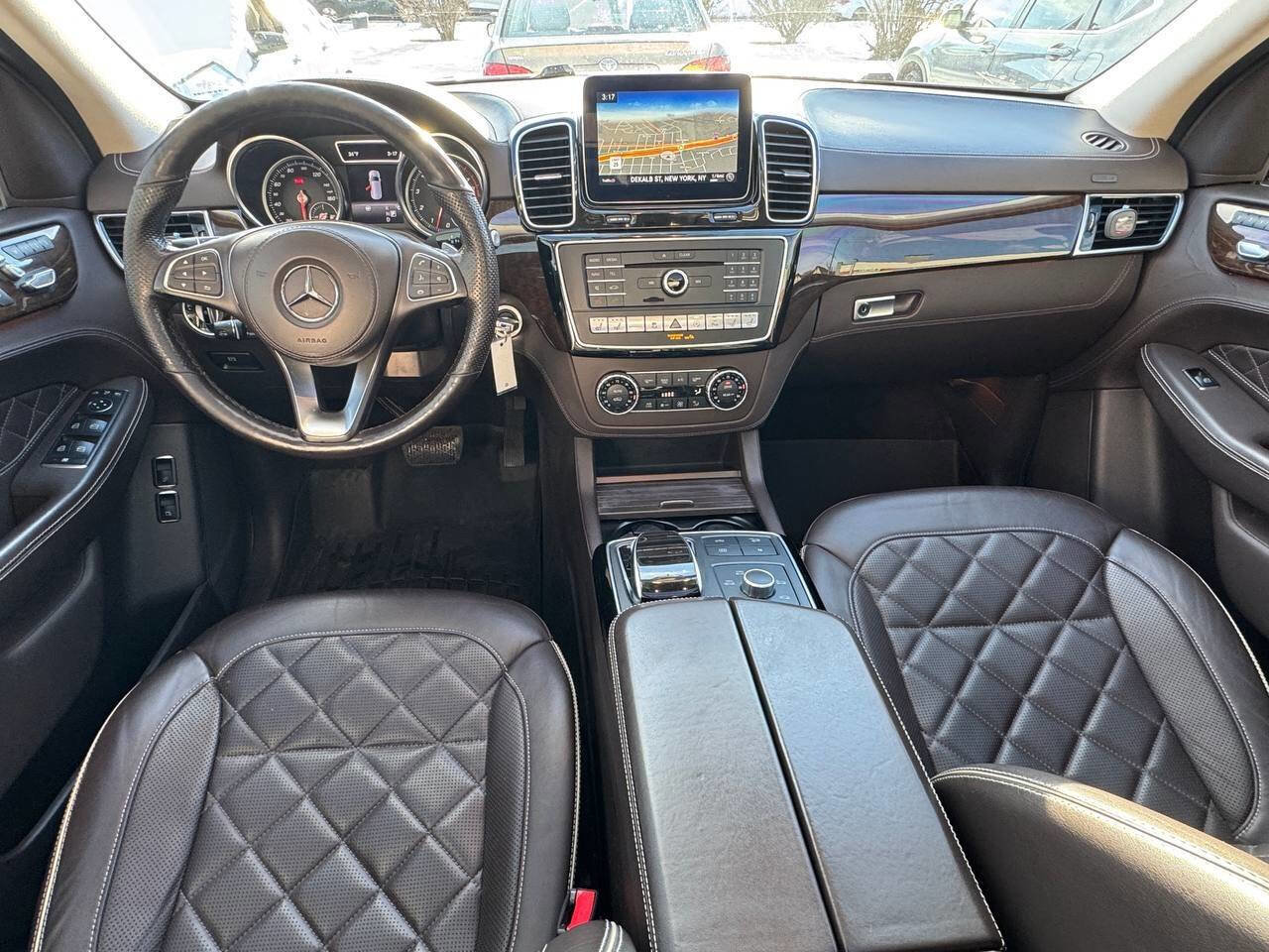 Used 2019 Mercedes-Benz GLS 450 4MATIC image 18