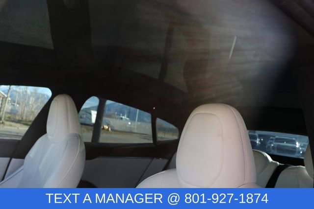 Used 2021 Tesla Model S Plaid image 16