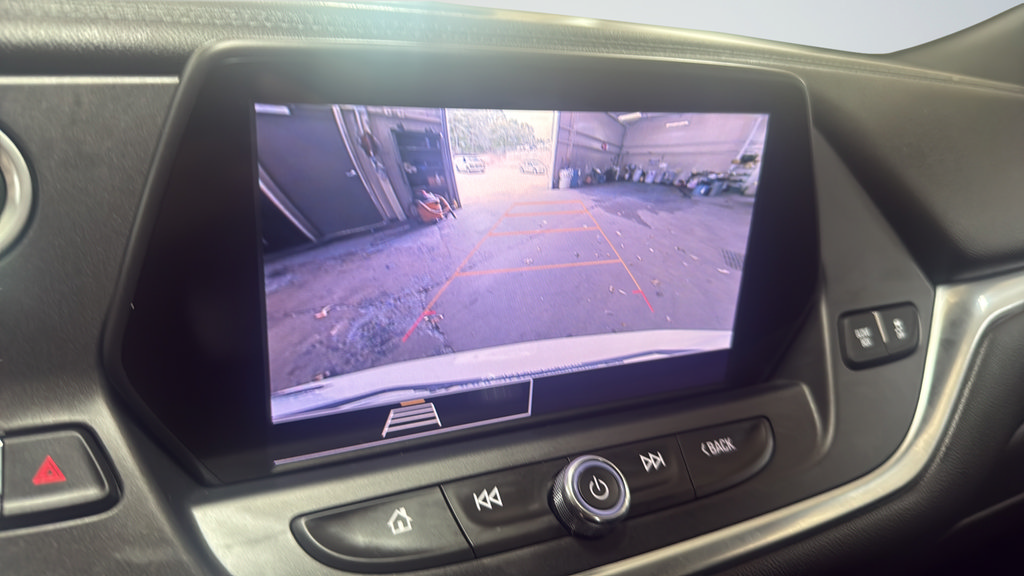 Used 2021 Chevrolet Blazer LT FWD image 17