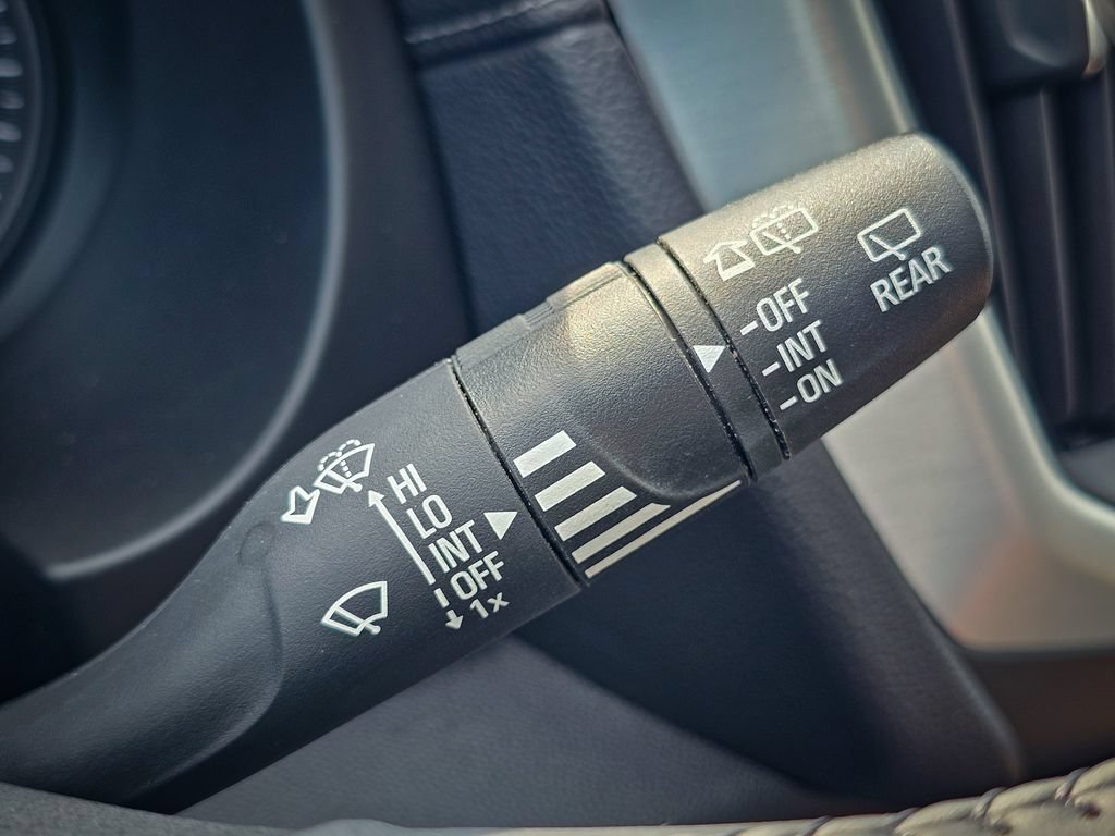 Used 2022 GMC Terrain SLT w/ Infotainment Package II AWD/4WD image 20