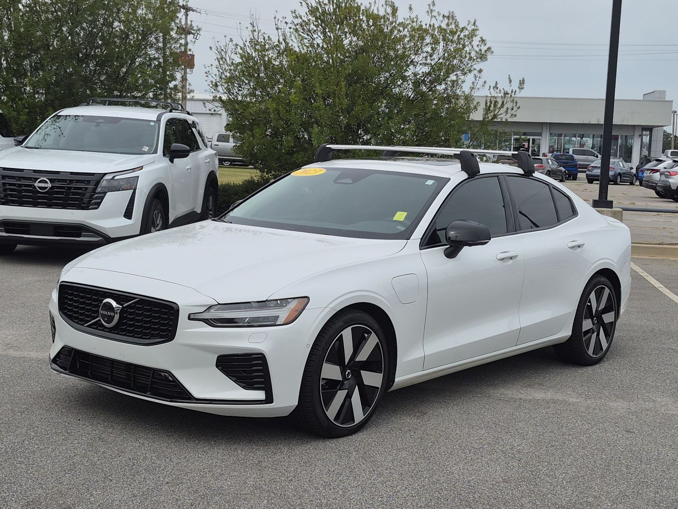 Used 2023 Volvo S60 T8 Plus w/ Climate Package AWD/4WD image 8