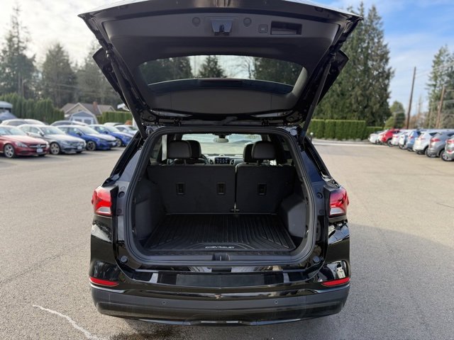 Used 2024 Chevrolet Equinox RS w/ RS Leather Package image 29