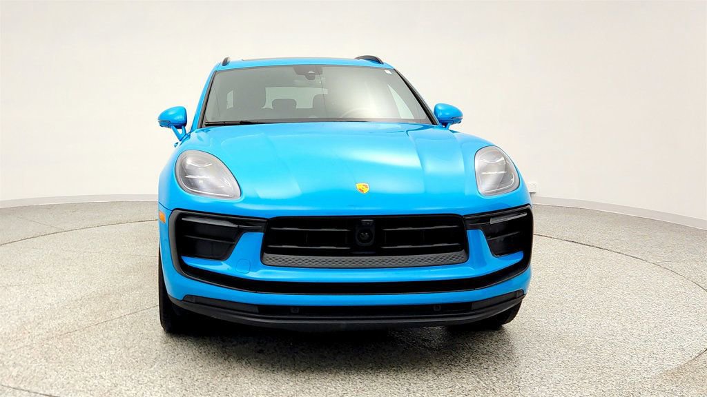 Used 2022 Porsche Macan w/ Premium Package Plus image 2