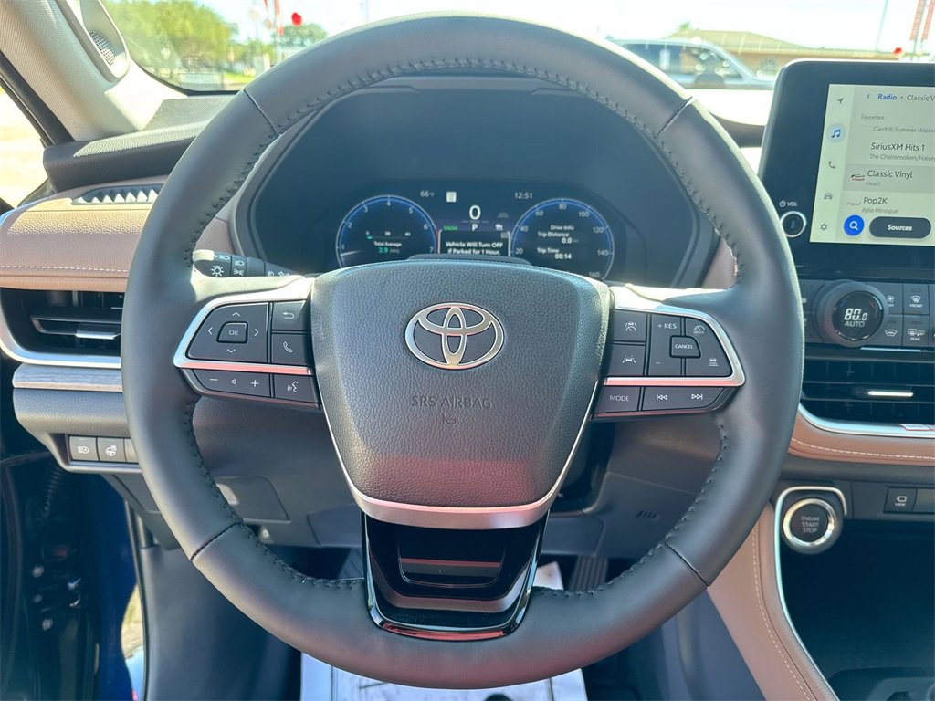 New 2026 Toyota Grand Highlander Platinum image 16