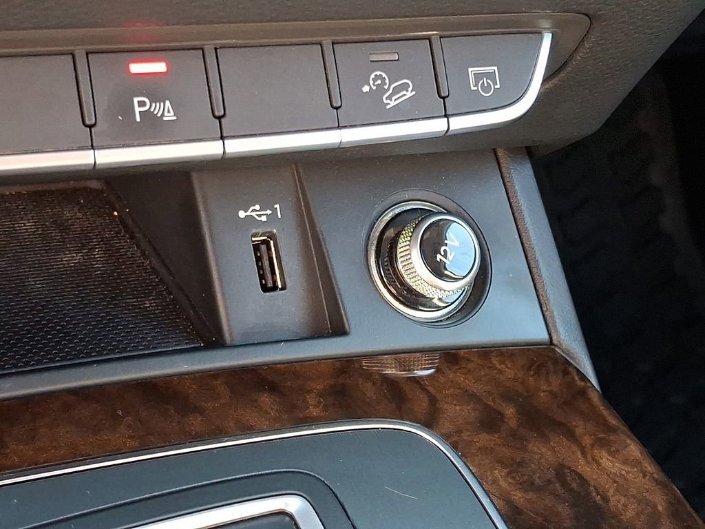 Used 2019 Audi Q5 Premium w/ Premium Plus Package AWD/4WD image 26