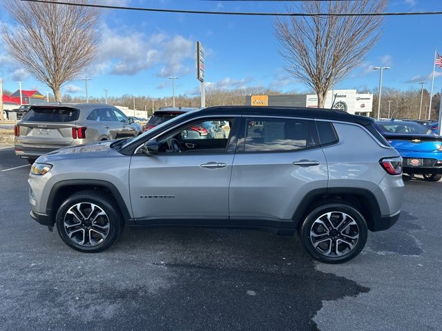 Used 2022 Jeep Compass Limited image 5