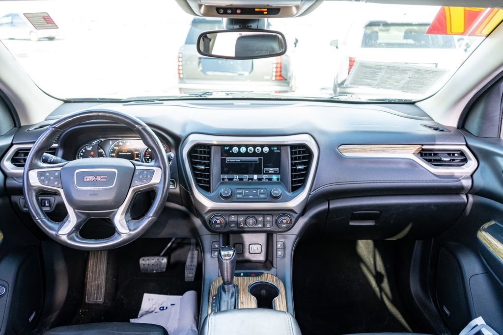 Used 2017 GMC Acadia Denali image 20