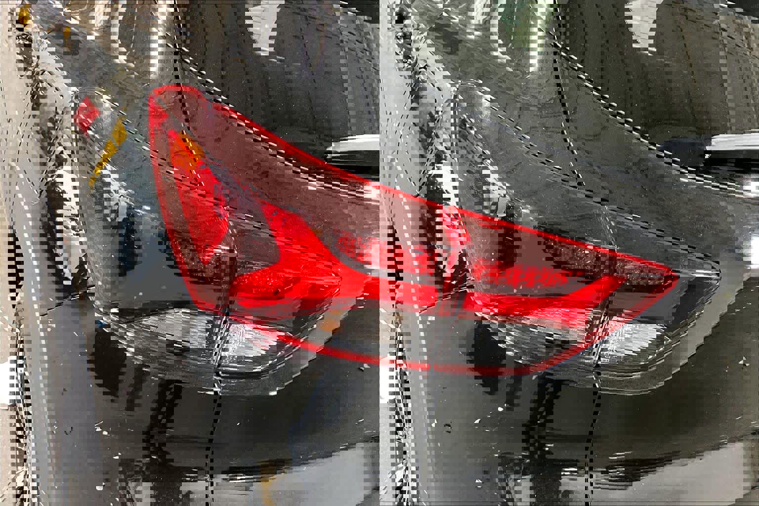 Used 2021 Chevrolet TrailBlazer RS w/ Sun and Liftgate Package AWD/4WD image 29