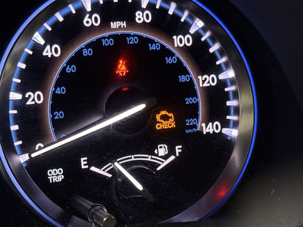 Used 2015 Toyota Highlander LE image 34