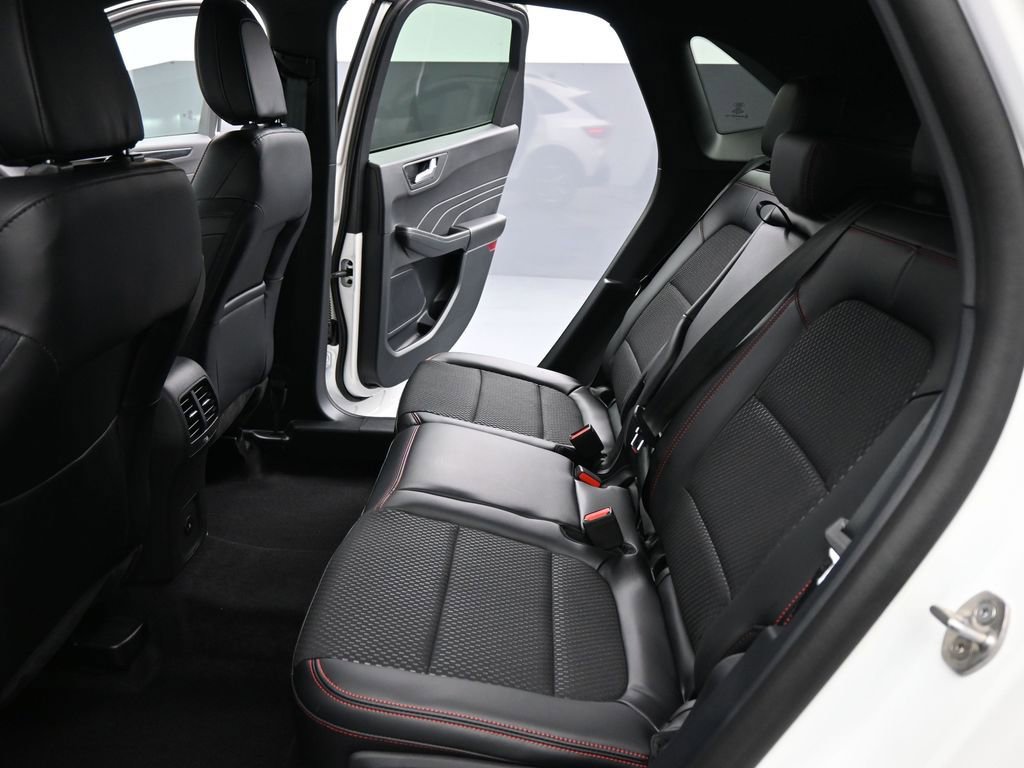 New 2025 Ford Escape ST-Line w/ Tech Pack #1 image 17