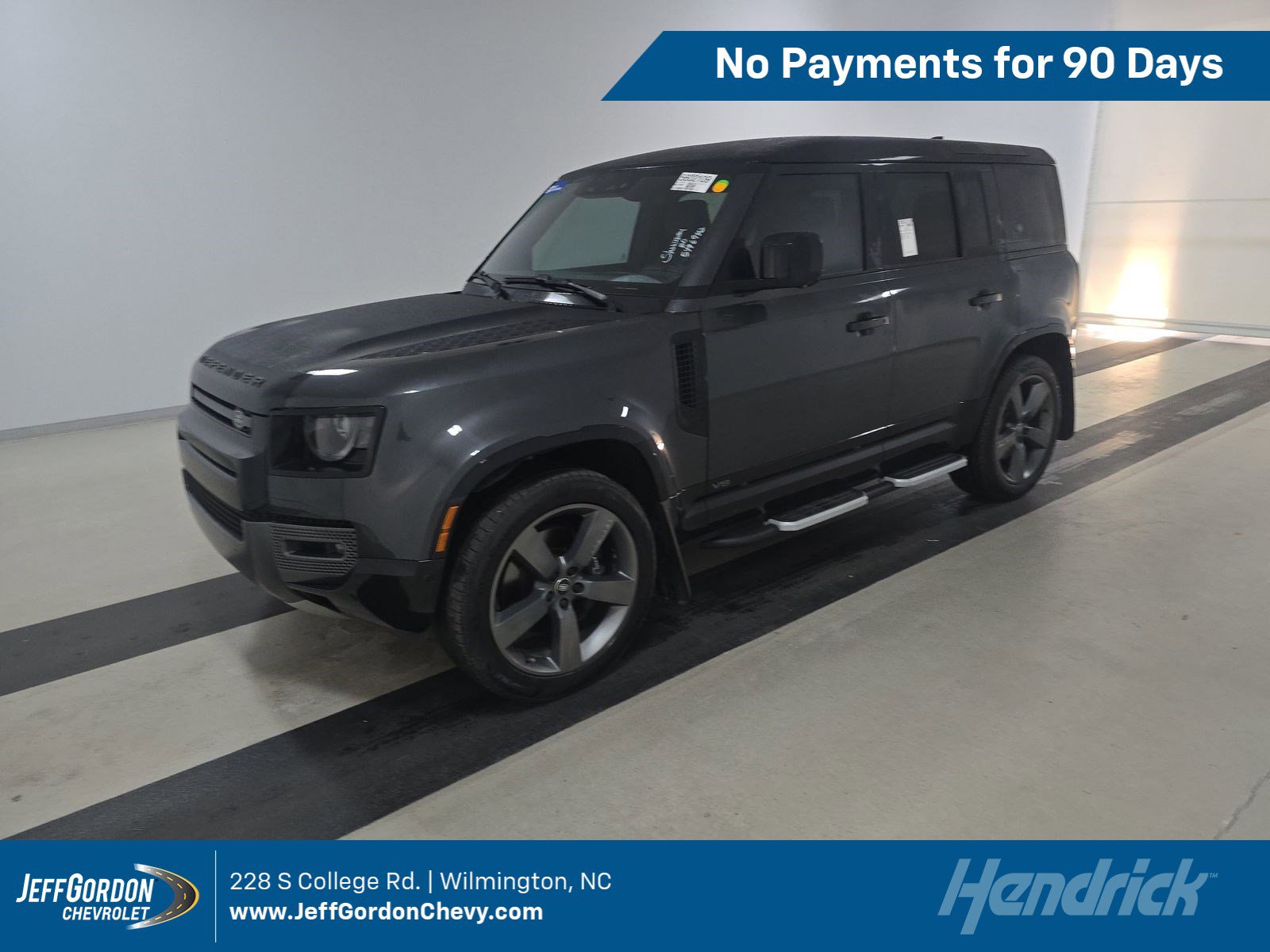 Used 2023 Land Rover Defender 110 V8 AWD/4WD image 1