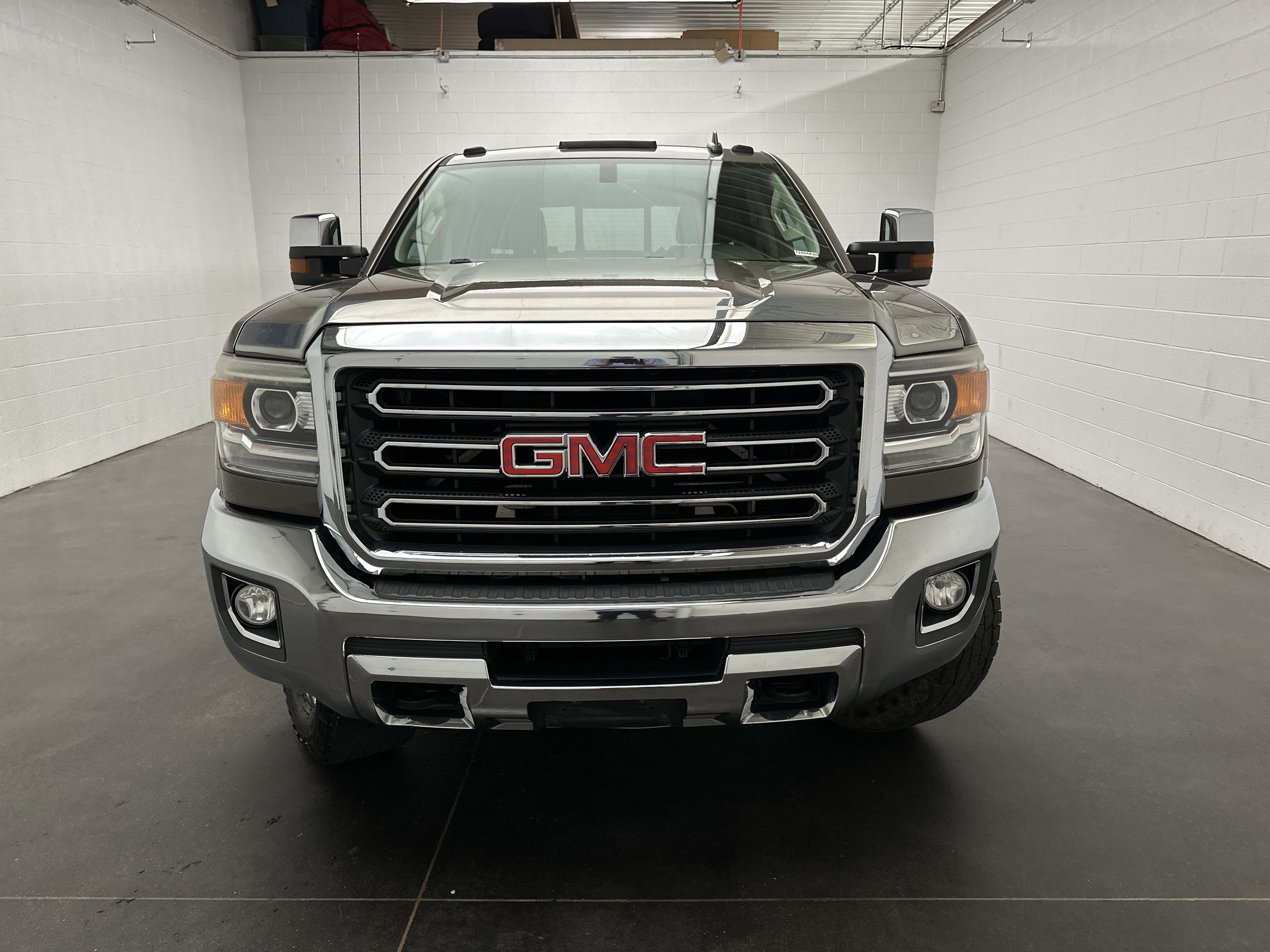Used 2015 GMC Sierra 2500 SLT AWD/4WD image 3