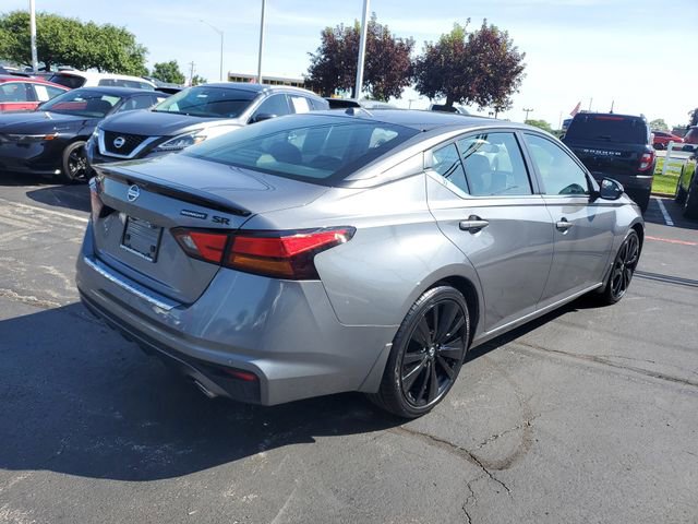 Certified 2022 Nissan Altima 2.5 SR w/ Midnight Edition Package FWD image 4