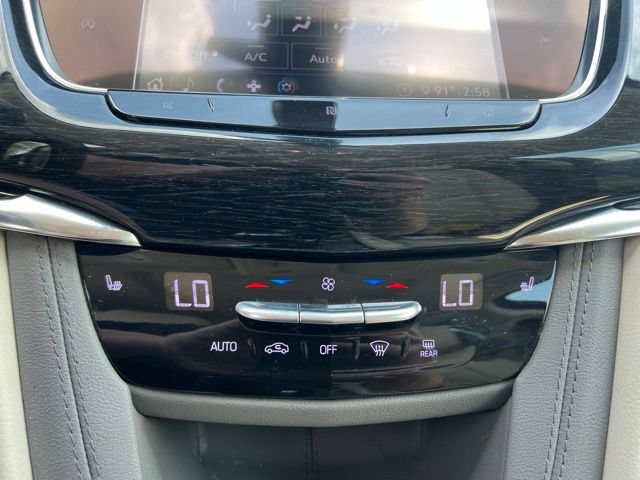Used 2020 Cadillac XT6 Premium Luxury w/ LPO, Floor Liner Package FWD image 20
