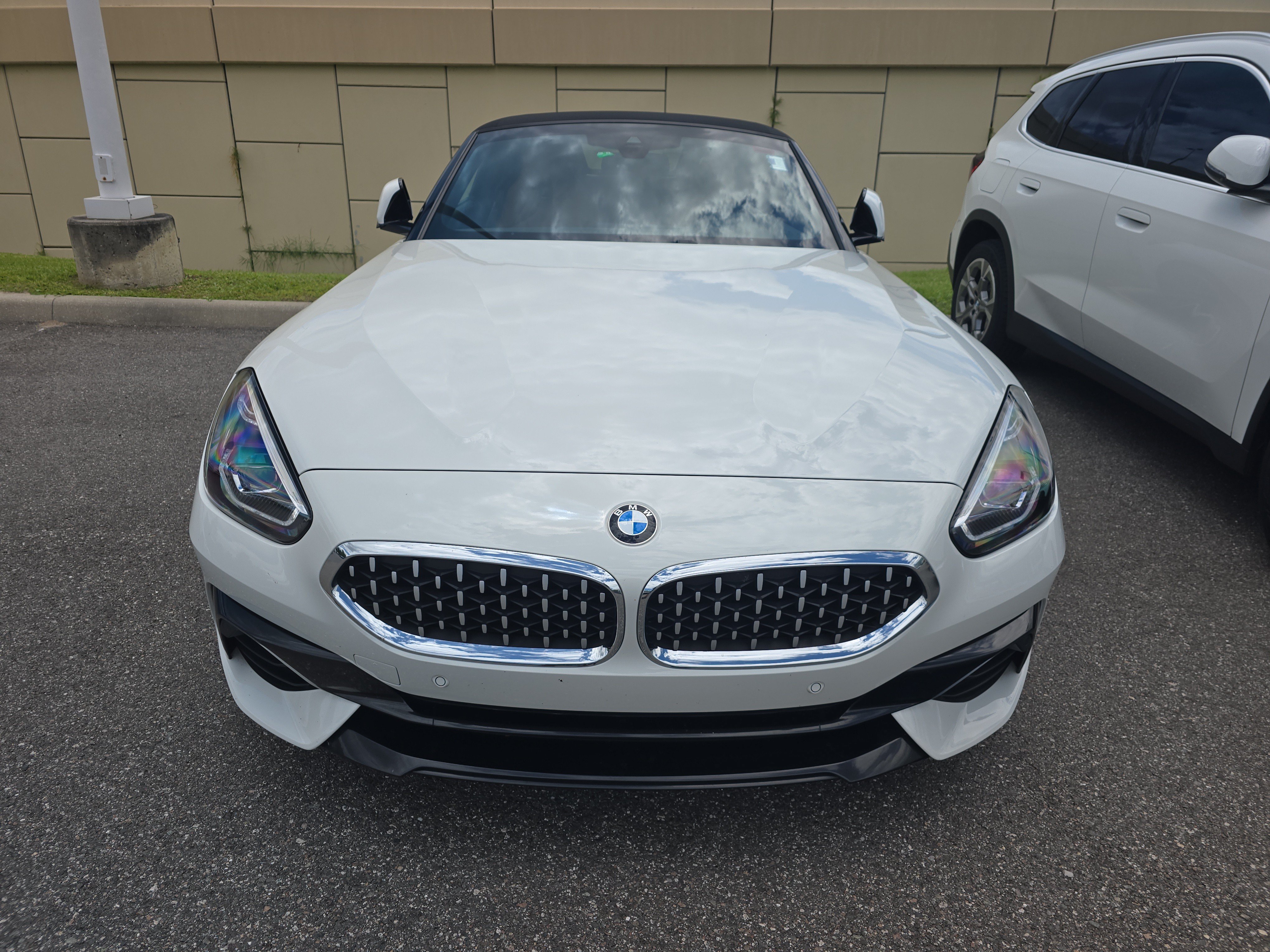 Certified 2022 BMW Z4 sDrive30i w/ Convenience Package RWD image 2