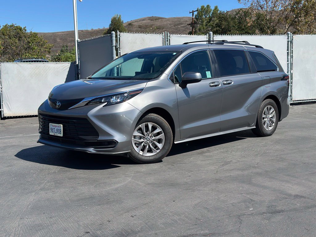 Used 2026 Toyota Sienna LE