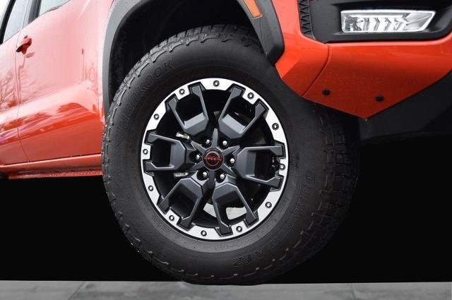 Certified 2025 Nissan Frontier PRO-4X w/ Pro Premium Package image 3