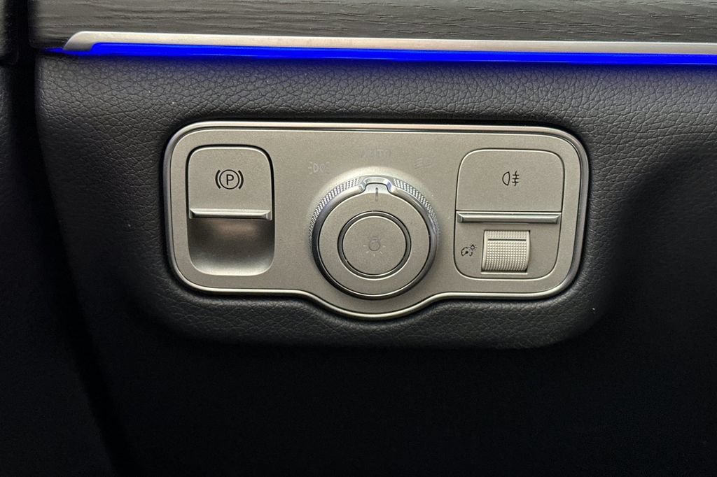 Certified 2026 Mercedes-Benz GLE 350 4MATIC image 33