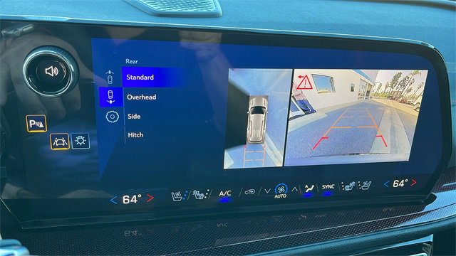 Used 2025 Chevrolet Traverse RS image 20