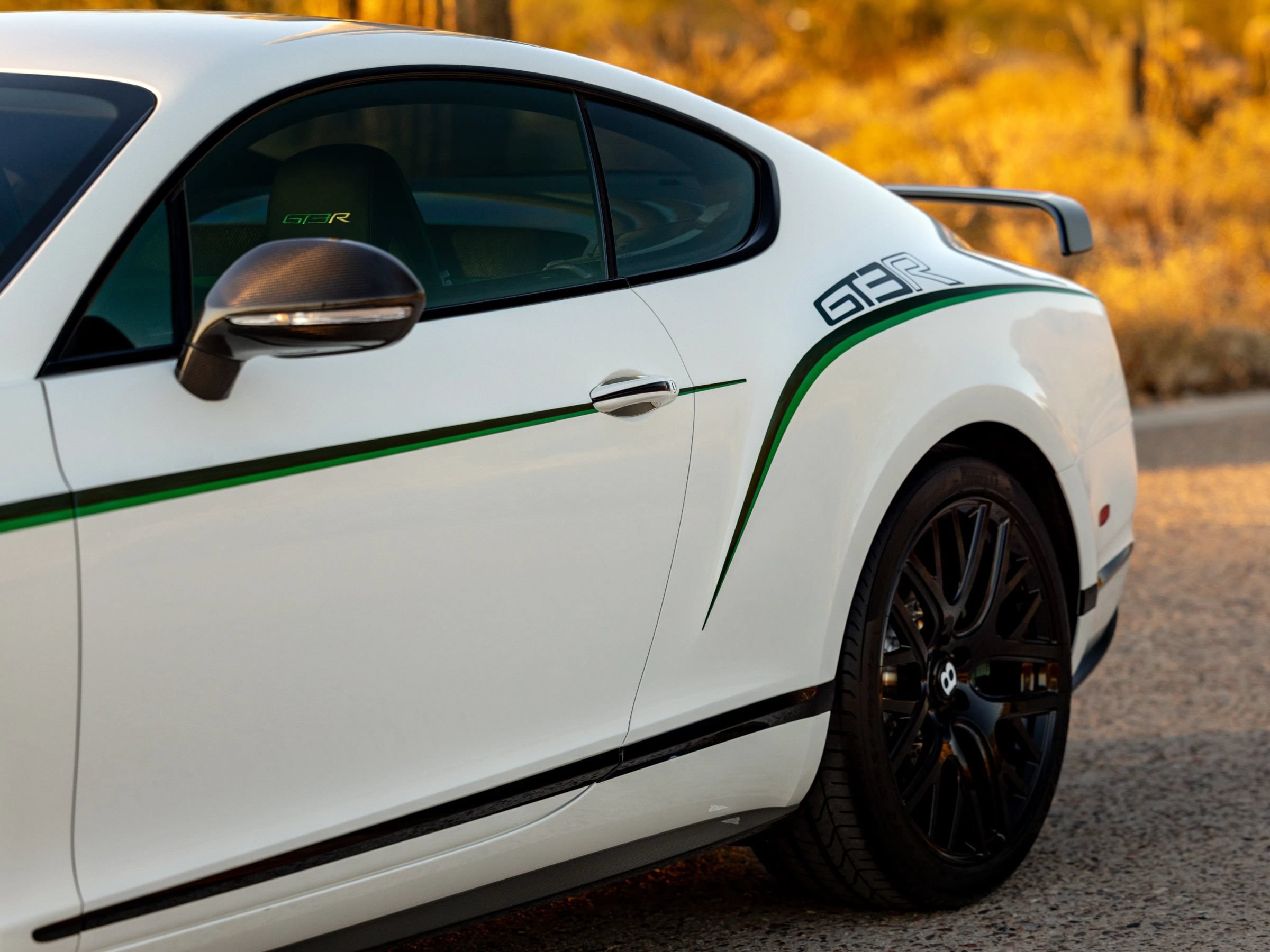 Used 2015 Bentley Continental GT3-R AWD/4WD image 38