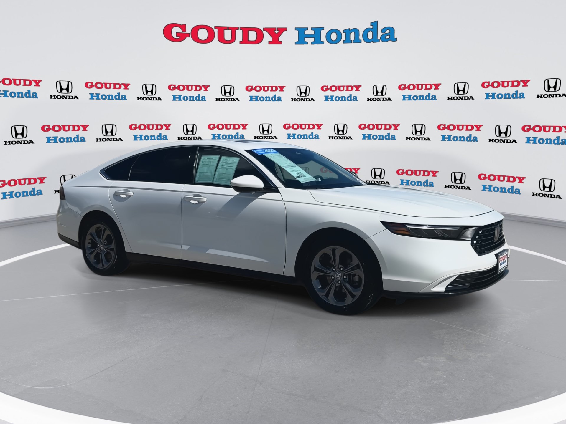 Certified 2023 Honda Accord EX image 2