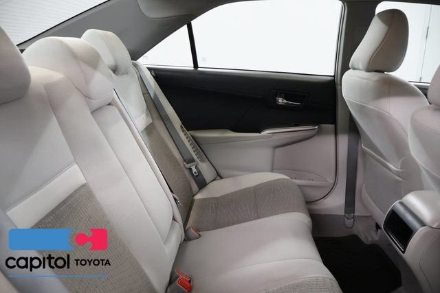 Used 2014 Toyota Camry LE FWD image 25
