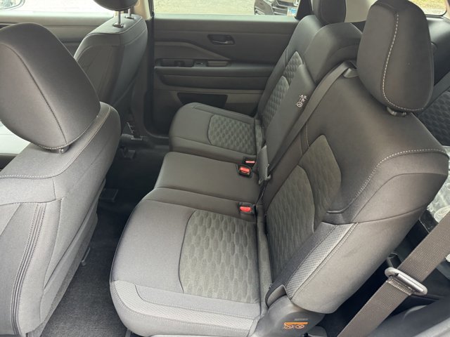 New 2026 Nissan Pathfinder SV image 18