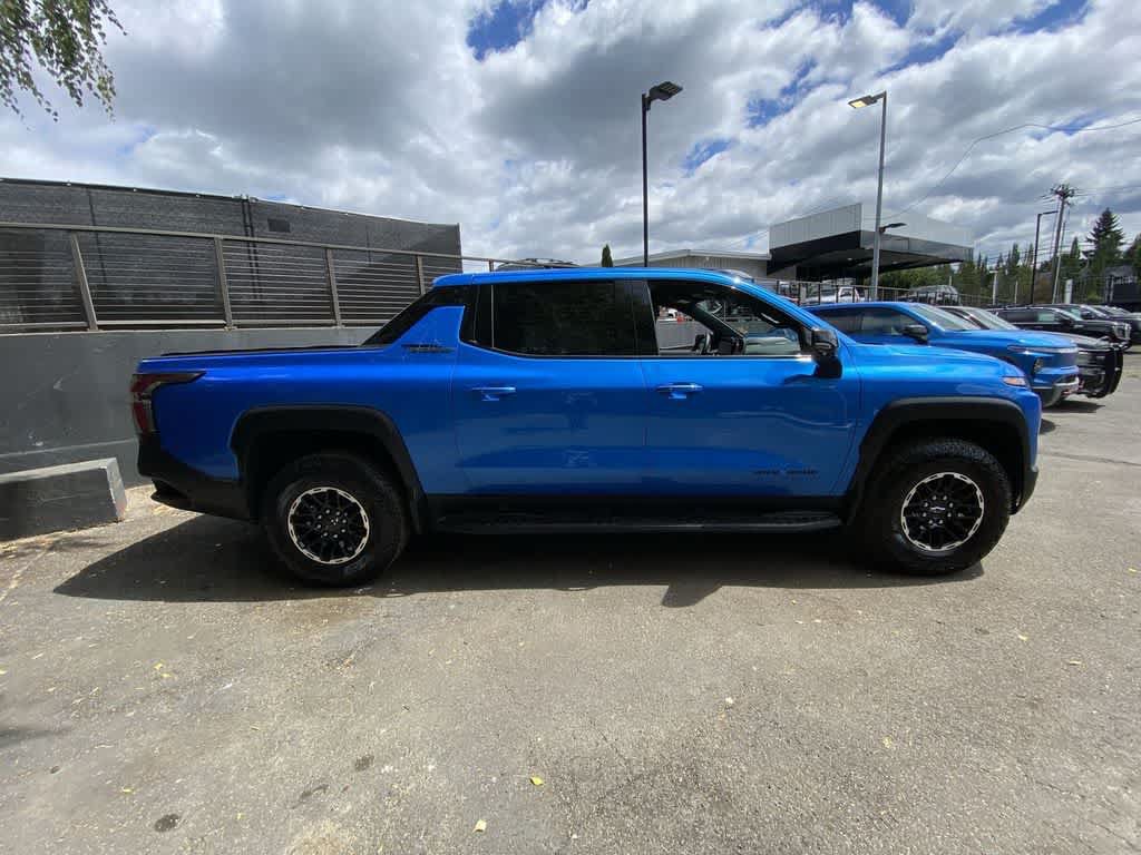 Used 2026 Chevrolet Silverado EV Trail Boss AWD/4WD image 7