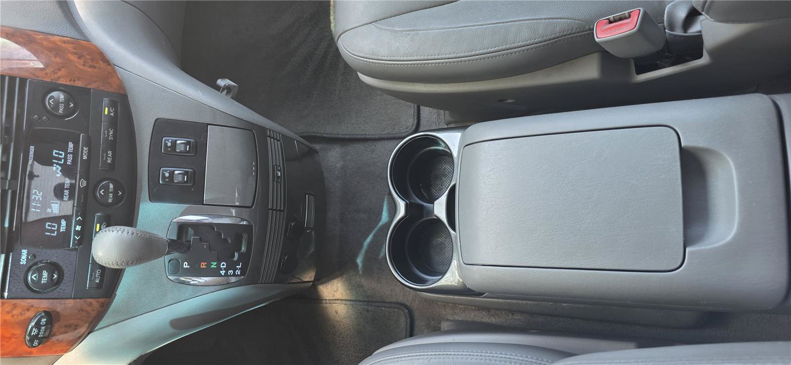 Used 2009 Toyota Sienna XLE FWD image 19