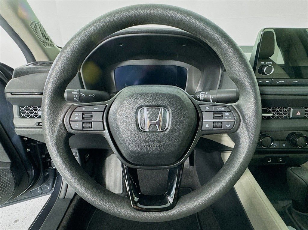 Certified 2025 Honda Accord SE image 16
