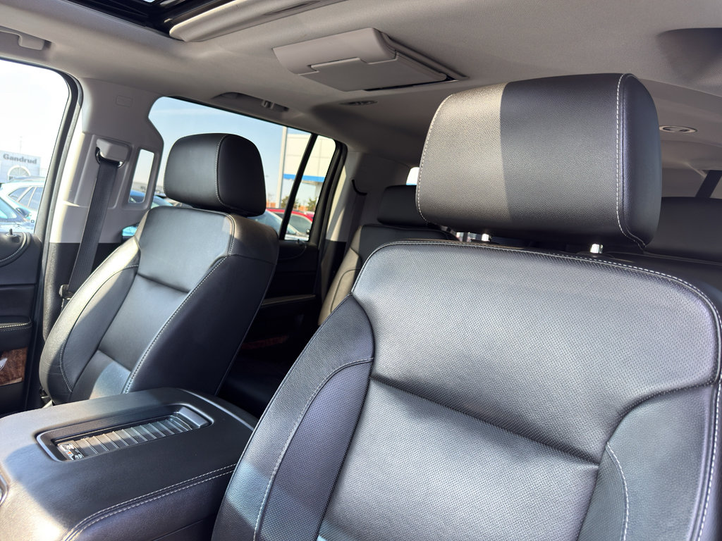 Used 2019 Chevrolet Suburban Premier image 27