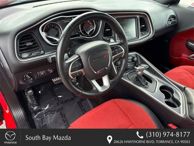 Used 2016 Dodge Challenger R/T Scat Pack w/ Leather Interior Group image 16