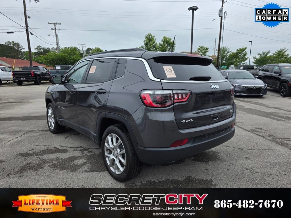 Used 2024 Jeep Compass Latitude image 7