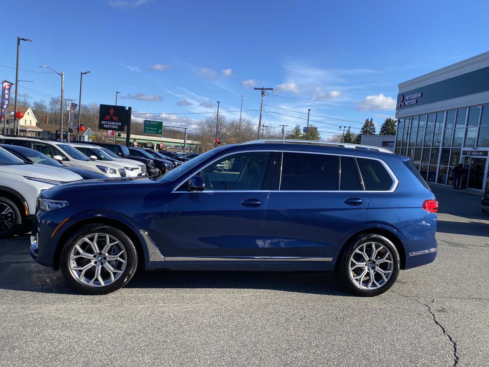 Used 2020 BMW X7 xDrive40i w/ Cold Weather Package image 2