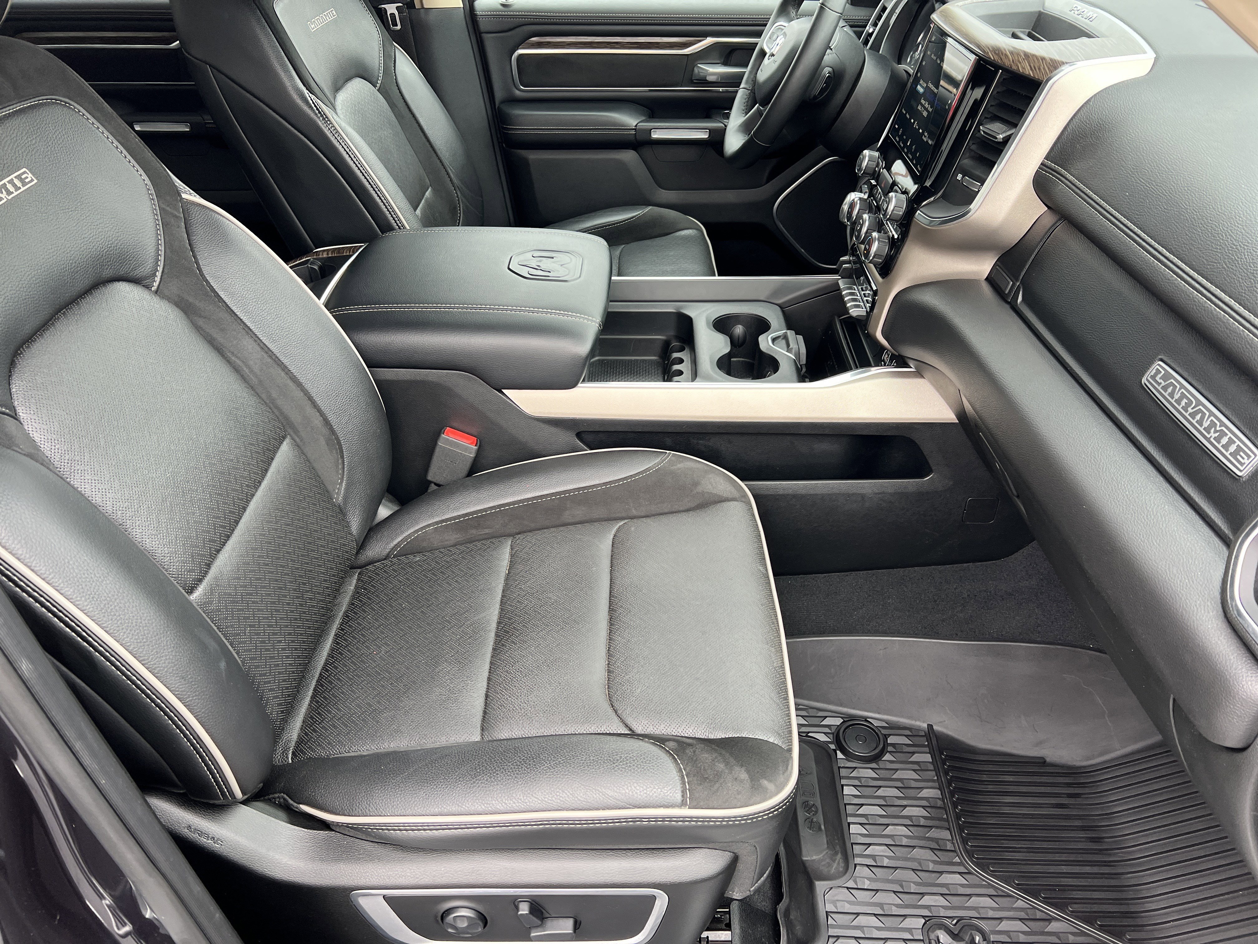 Used 2019 RAM 1500 Laramie image 15