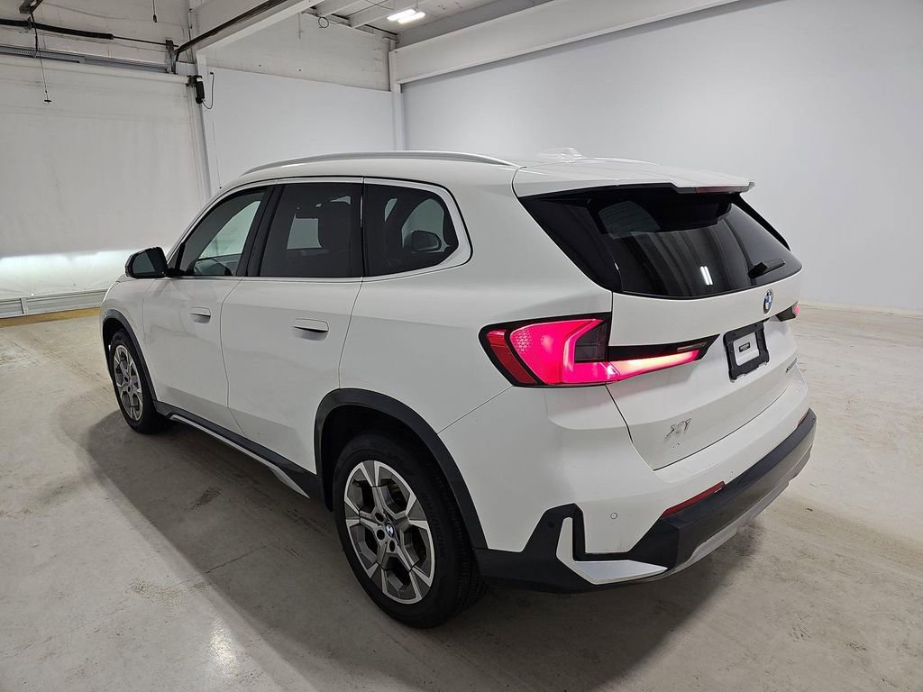 Used 2023 BMW X1 xDrive28i w/ Premium Package image 5