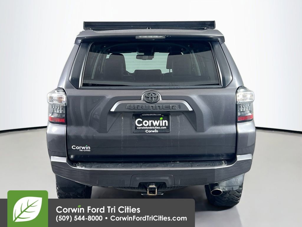 Used 2020 Toyota 4Runner 4WD image 13