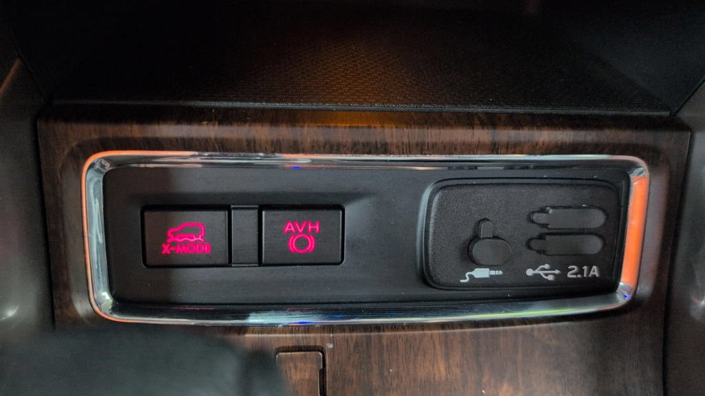 Used 2022 Subaru Ascent Touring AWD/4WD image 16