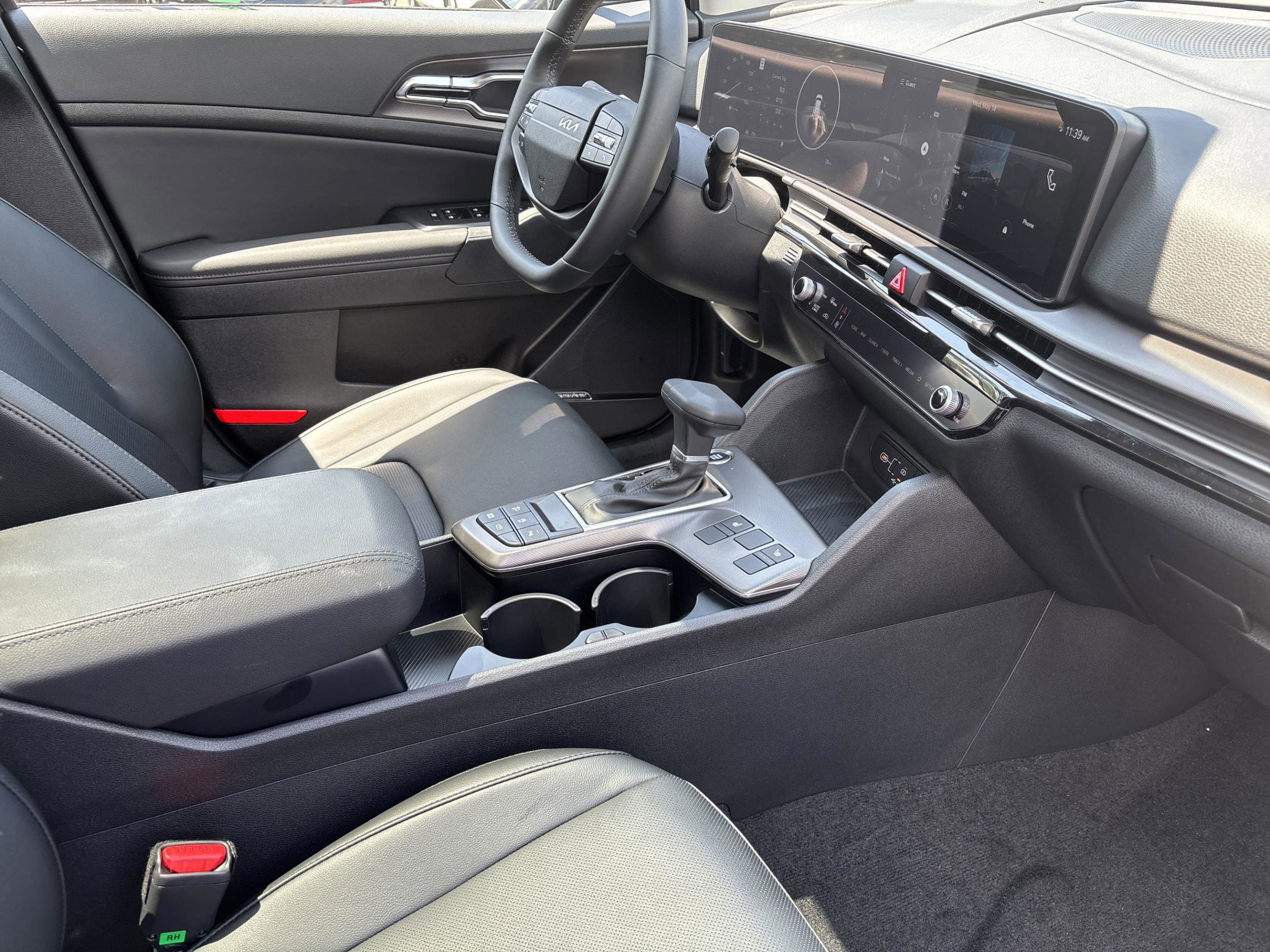 New 2026 Kia Sportage SX image 40