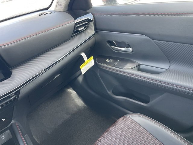New 2025 Nissan Kicks SR w/ SR Premium Package image 18