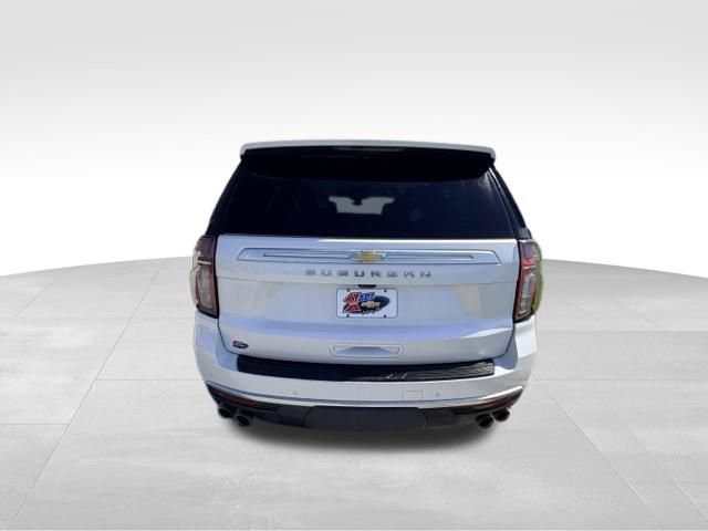 Used 2022 Chevrolet Suburban High Country w/ Max Trailering Package AWD/4WD image 5