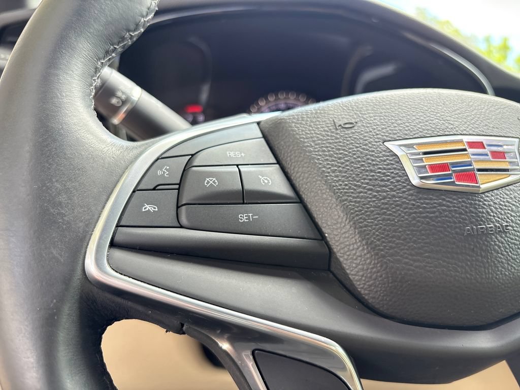 Used 2017 Cadillac XT5 FWD image 13