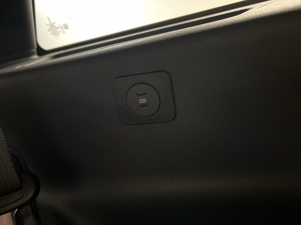 Used 2026 Lincoln Aviator Reserve image 36