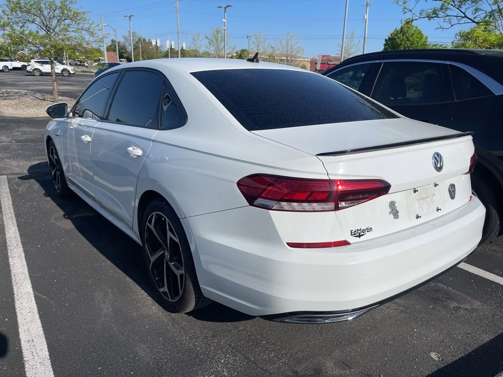 Used 2021 Volkswagen Passat 2.0T R-Line FWD image 4