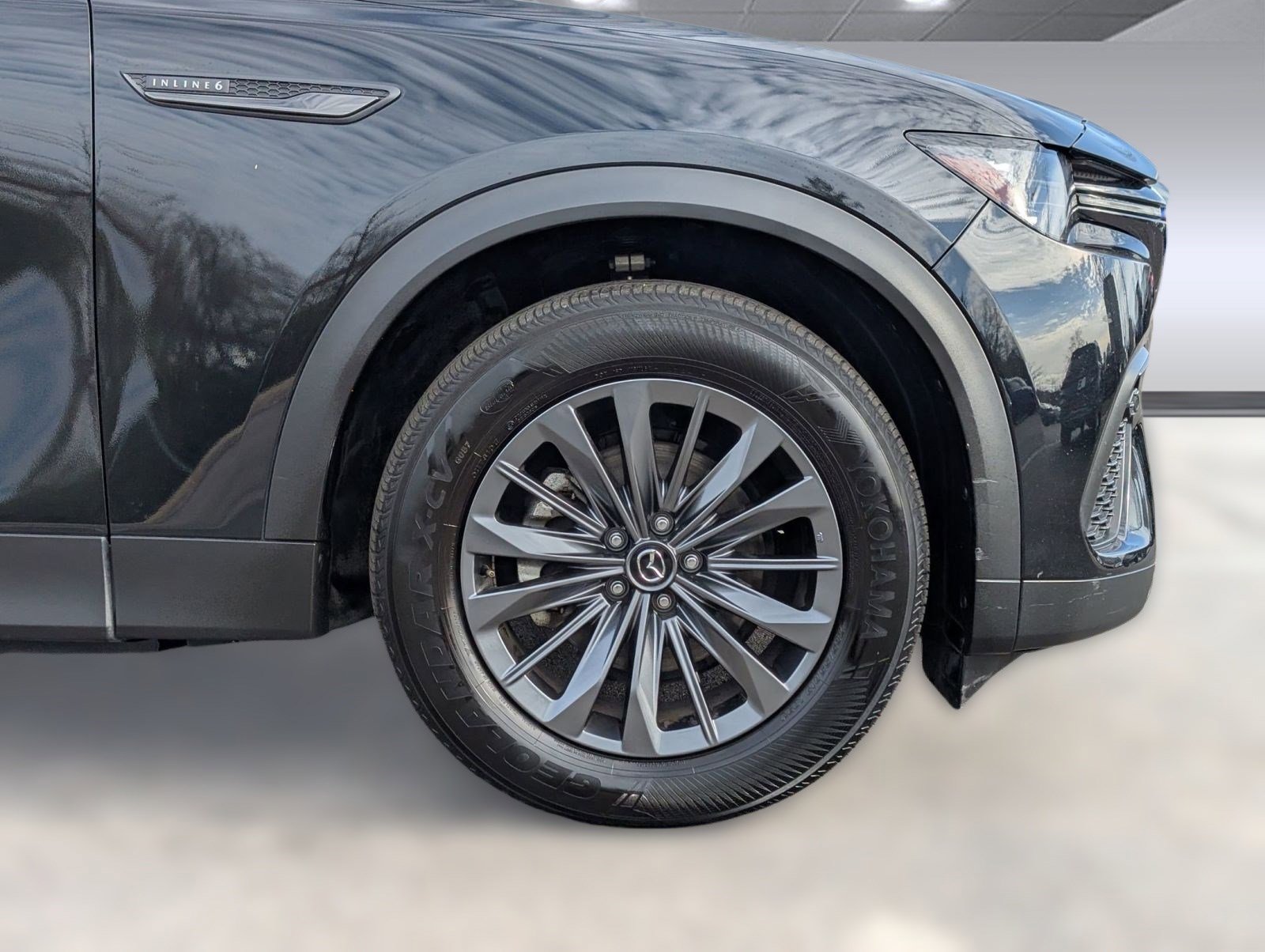 Used 2025 MAZDA CX-70 3.3 Turbo w/ Preferred Package image 12