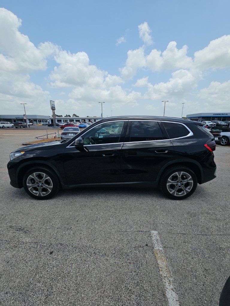 Used 2023 BMW X1 xDrive28i AWD/4WD image 4