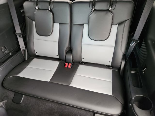 Used 2023 Ford Explorer XLT w/ Equipment Group 202A image 28