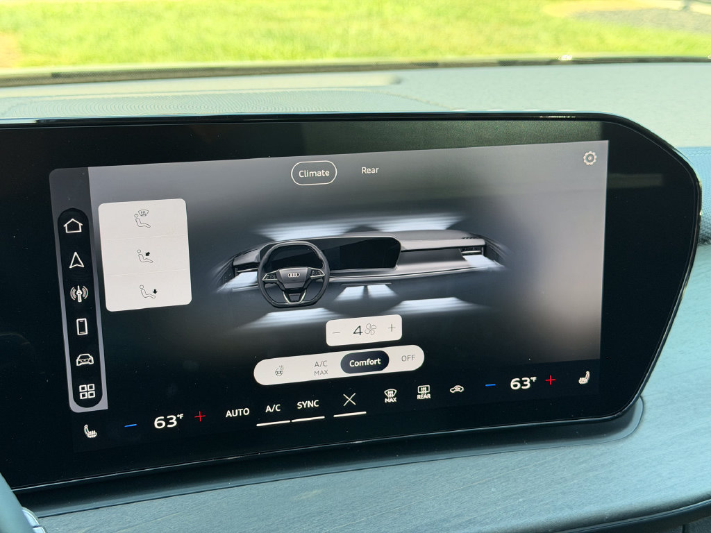 New 2026 Audi Q3 quattro 2.0T AWD/4WD image 24