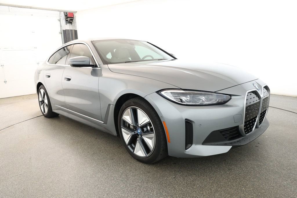 Used 2022 BMW i4 eDrive40 w/ Premium Package image 3
